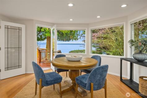 7946 Grand Avenue NE Bainbridge Island WA 98110