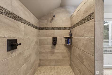 12322 Mundy Loss Rd. E Buckley WA 98321