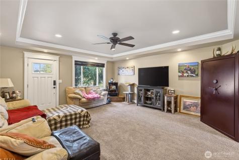 12322 Mundy Loss Rd. E Buckley WA 98321