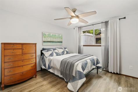 8930 Park Ridge Drive W University Place WA 98467