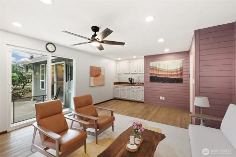 8930 Park Ridge Drive W University Place WA 98467