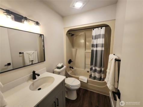 1 Lodge 616-c Manson WA 98816