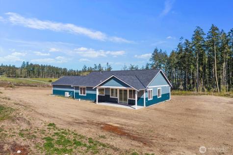 1676 Pedersen Farm Lane Oak Harbor WA 98277