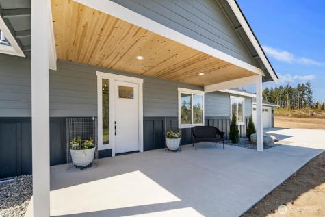 1676 Pedersen Farm Lane Oak Harbor WA 98277
