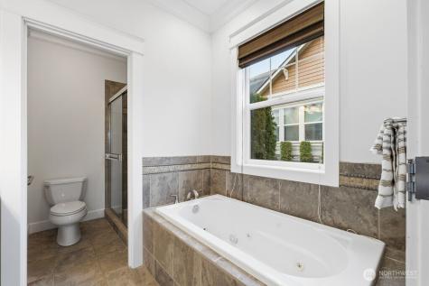 7276 Rosemount Circle Tacoma WA 98465