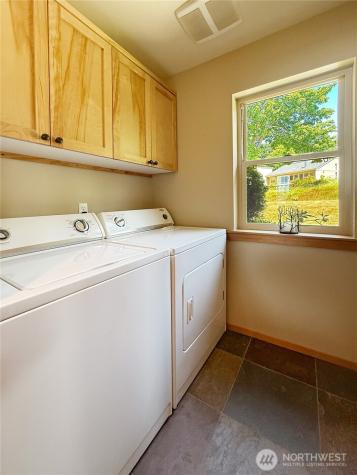 49 Whidbey Island Drive Everett WA 98206