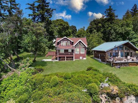 49 Whidbey Island Drive Everett WA 98206