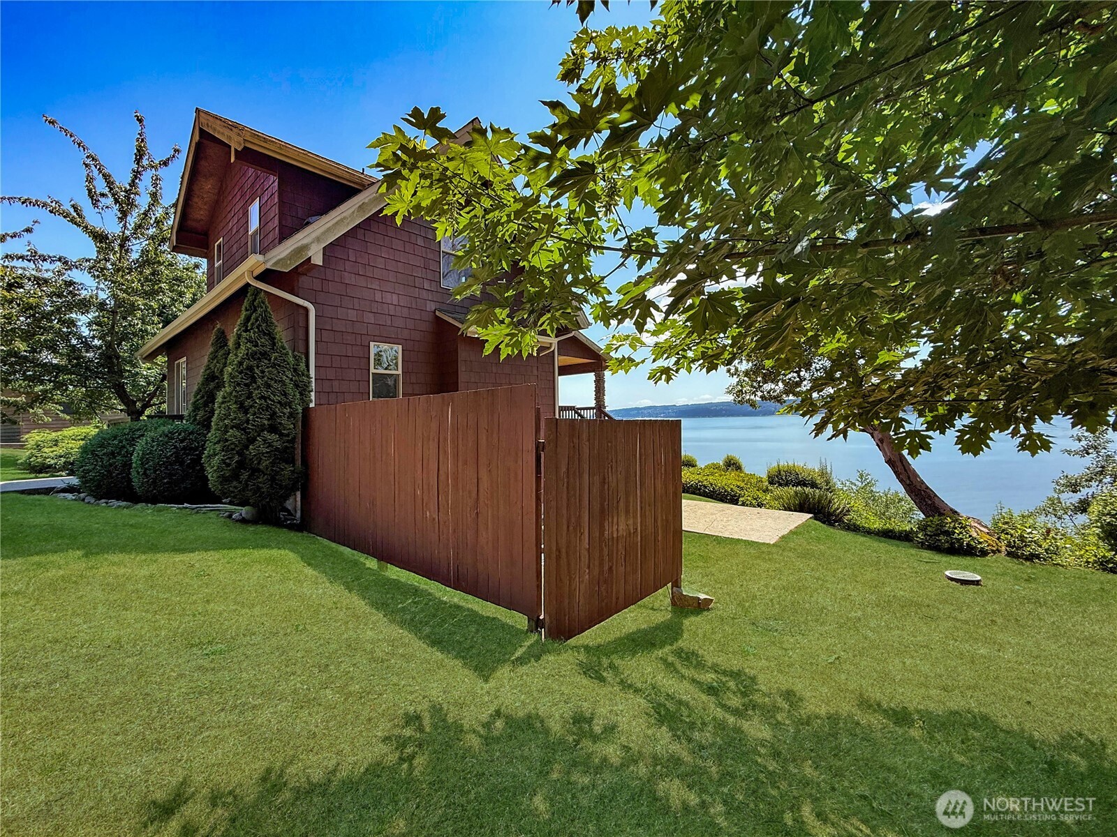49 M Whidbey Island Drive Hat Island WA 98206