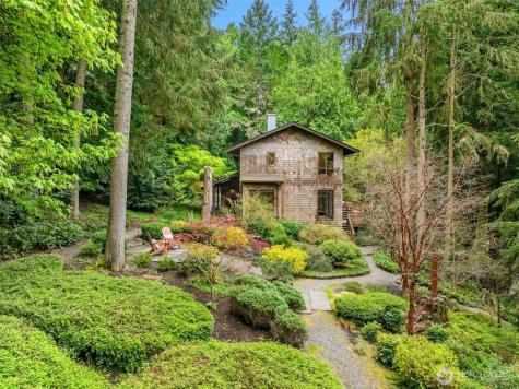 8151 NE Hidden Cove Road Bainbridge Island WA 98110