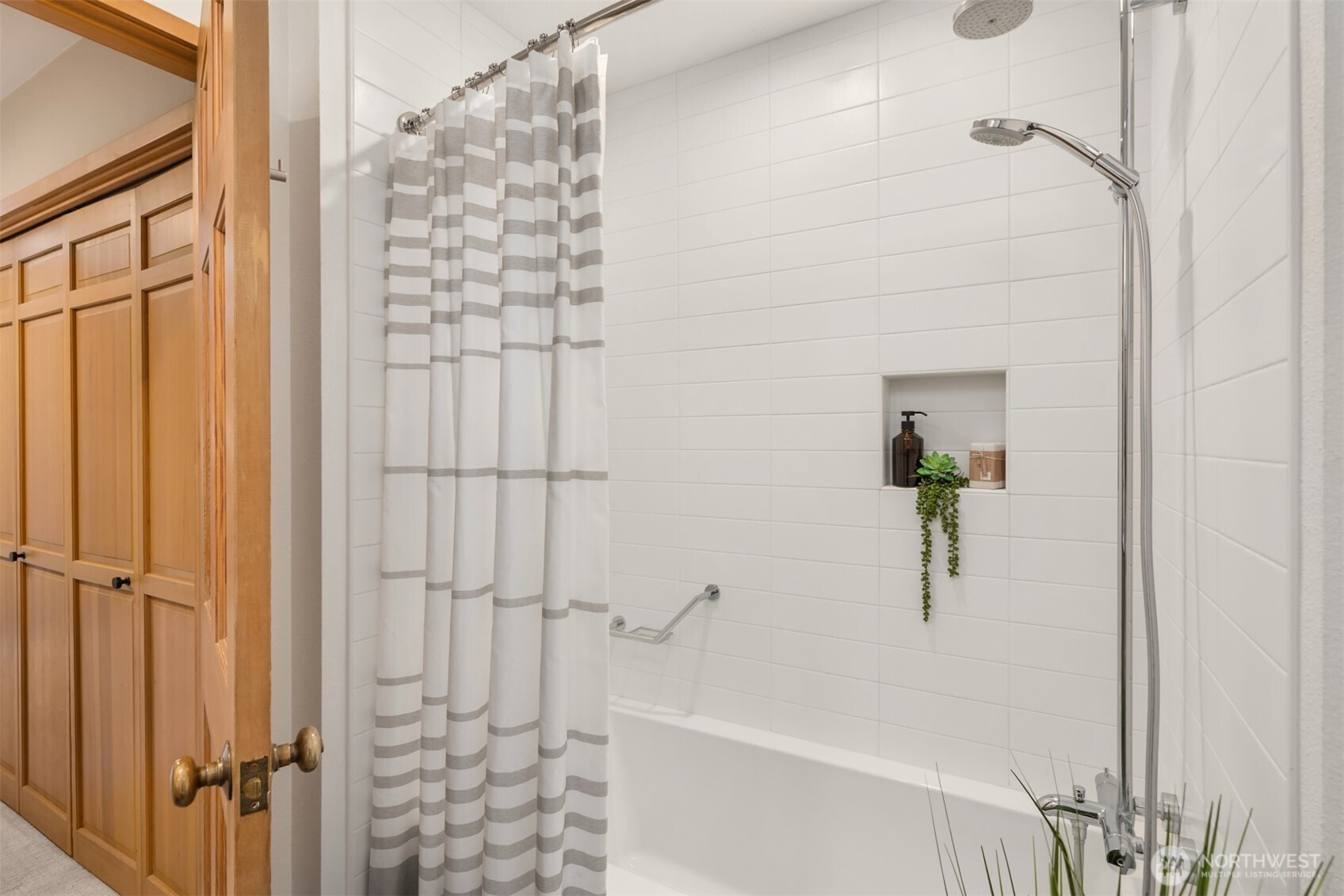 8151 NE Hidden Cove Road Bainbridge Island WA 98110