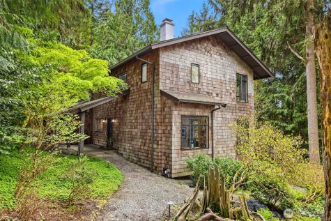 8151 NE Hidden Cove Road Bainbridge Island WA 98110