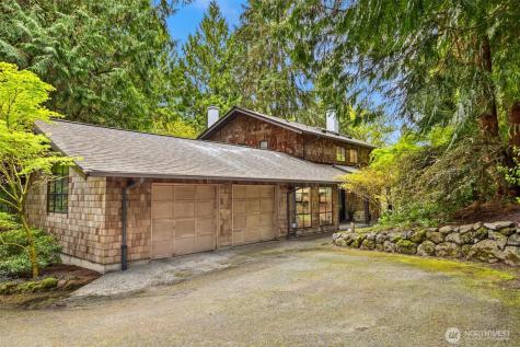 8151 NE Hidden Cove Road Bainbridge Island WA 98110