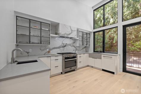 204 Northside Road Bellevue WA 98004