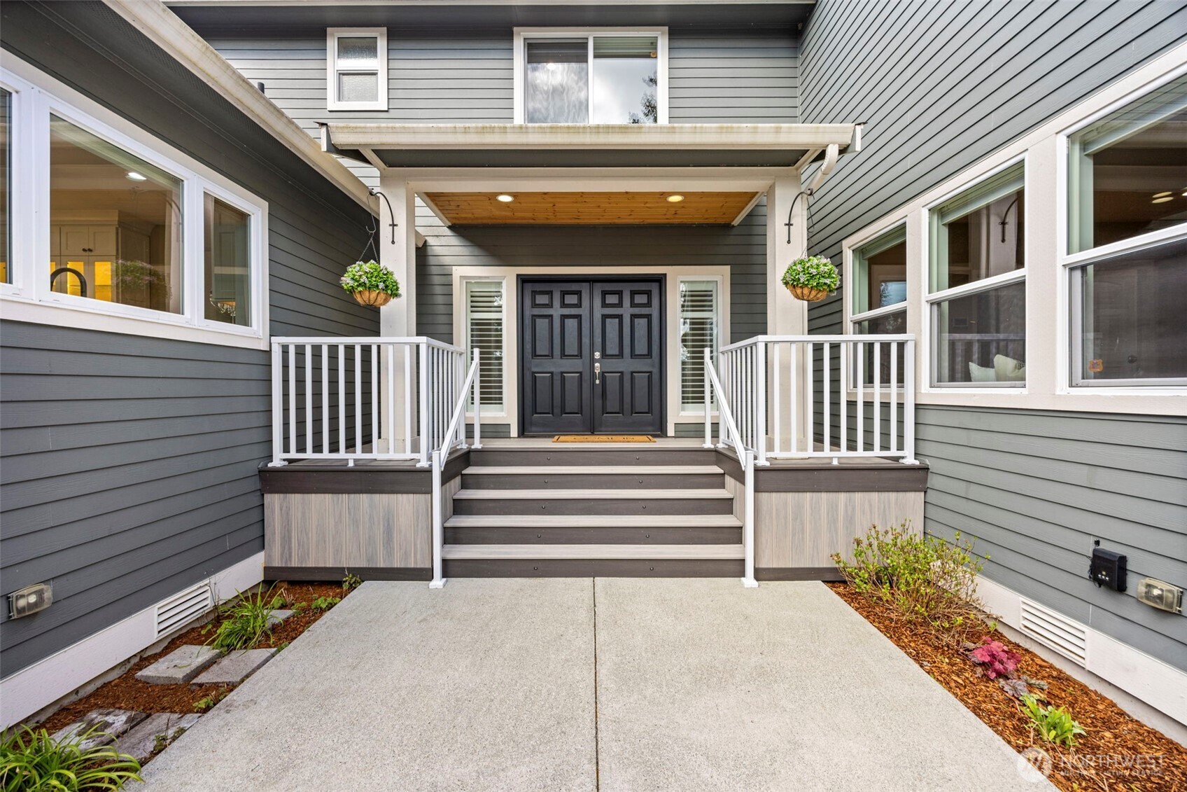 4455 Lakeview Court NW Bremerton WA 98312