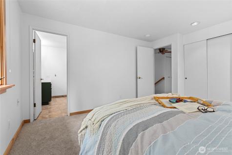1536 Glen Cove Lane Bellingham WA 98229