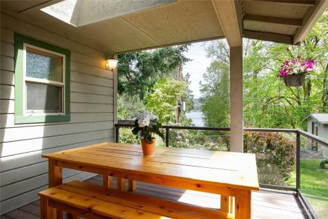 1536 Glen Cove Lane Bellingham WA 98229
