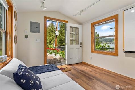 1536 Glen Cove Lane Bellingham WA 98229
