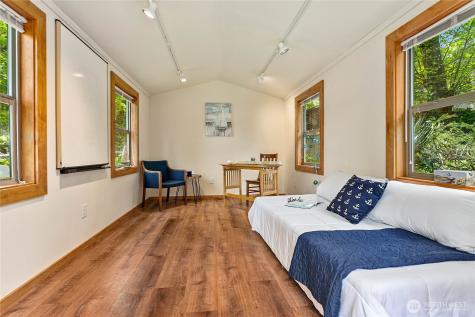1536 Glen Cove Lane Bellingham WA 98229