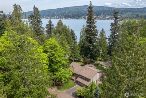 1536 Glen Cove Lane Bellingham WA 98229