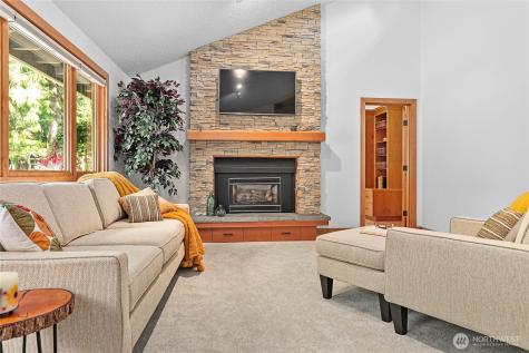 1536 Glen Cove Lane Bellingham WA 98229