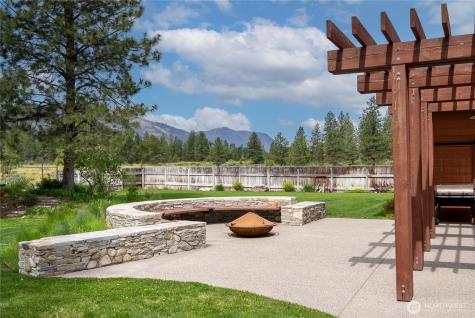 179 Wolf Creek Road Winthrop WA 98862