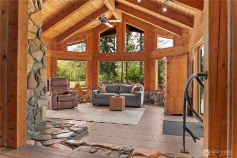 179 Wolf Creek Road Winthrop WA 98862