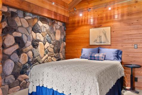 179 Wolf Creek Road Winthrop WA 98862