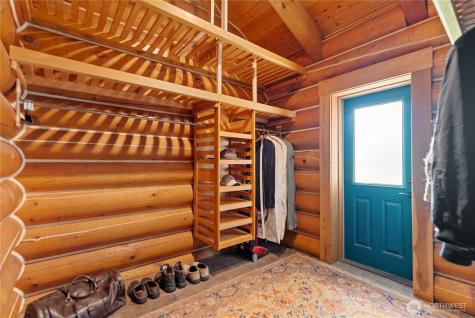 179 Wolf Creek Road Winthrop WA 98862
