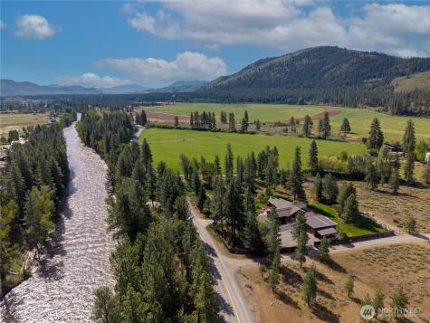 179 Wolf Creek Road Winthrop WA 98862