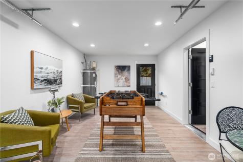 9731 13th Avenue NW Seattle WA 98117