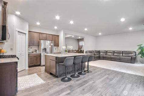 2037 81st Avenue E Edgewood WA 98371
