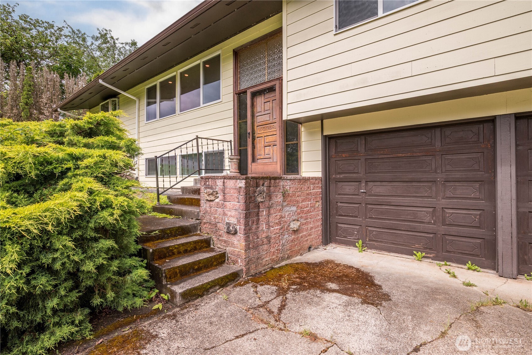 111 Canyon View Drive Longview WA 98632