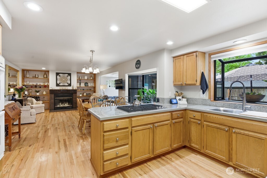 20712 33rd Avenue W Lynnwood WA 98036