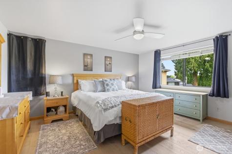 20712 33rd Avenue W Lynnwood WA 98036