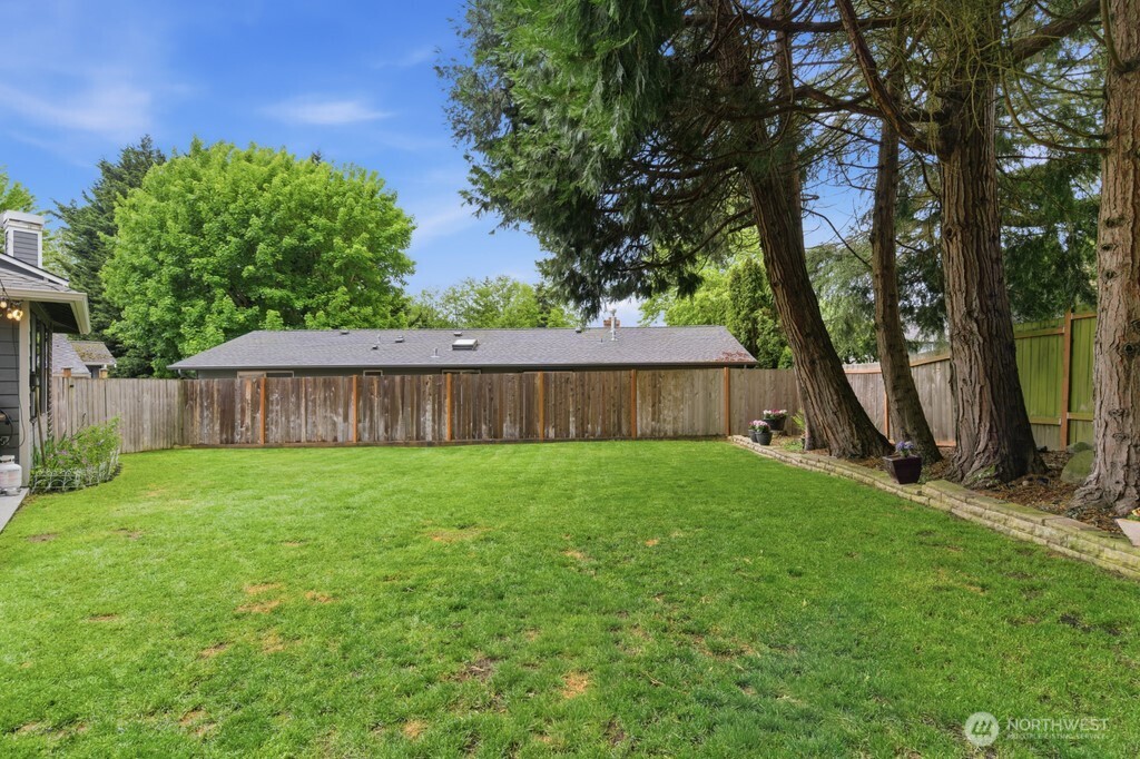 20712 33rd Avenue W Lynnwood WA 98036