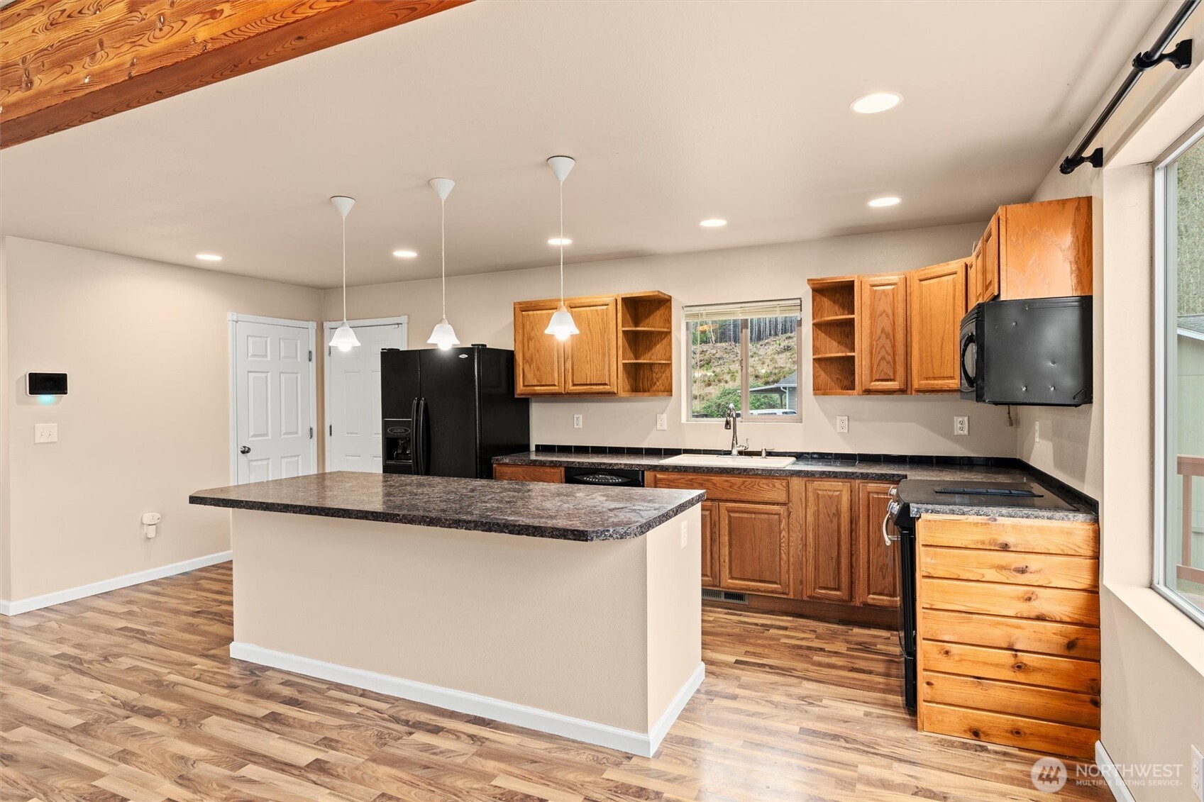 120 W Prairie Loop Road Elma WA 98541