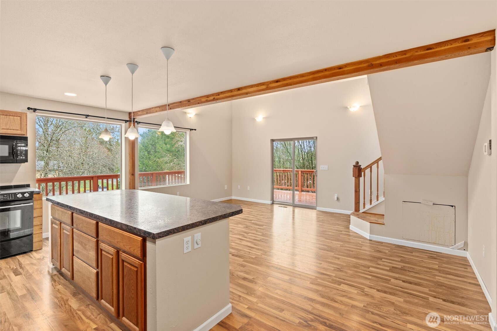 120 W Prairie Loop Road Elma WA 98541
