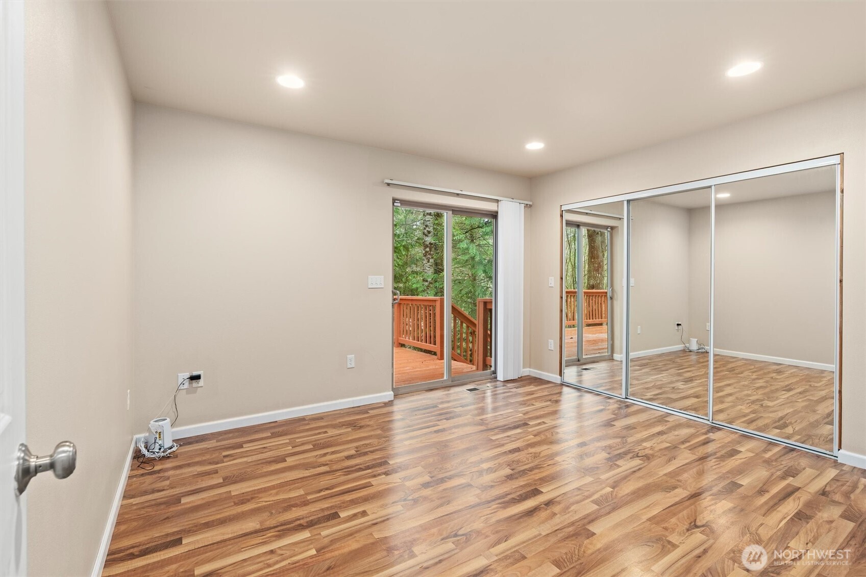 120 W Prairie Loop Road Elma WA 98541