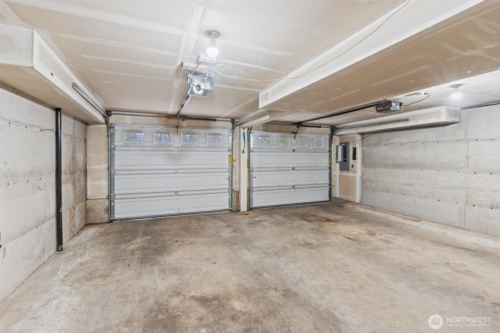 120 W Prairie Loop Road Elma WA 98541