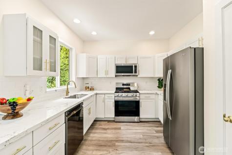 17715 8th Place W Lynnwood WA 98037