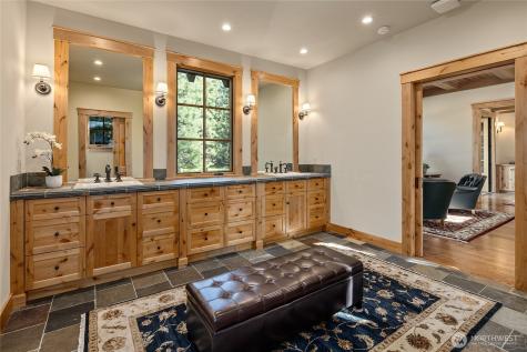 151 Rushing Water Lane Cle Elum WA 98922