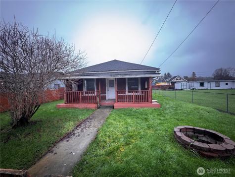 517 Water Street South Bend WA 98586
