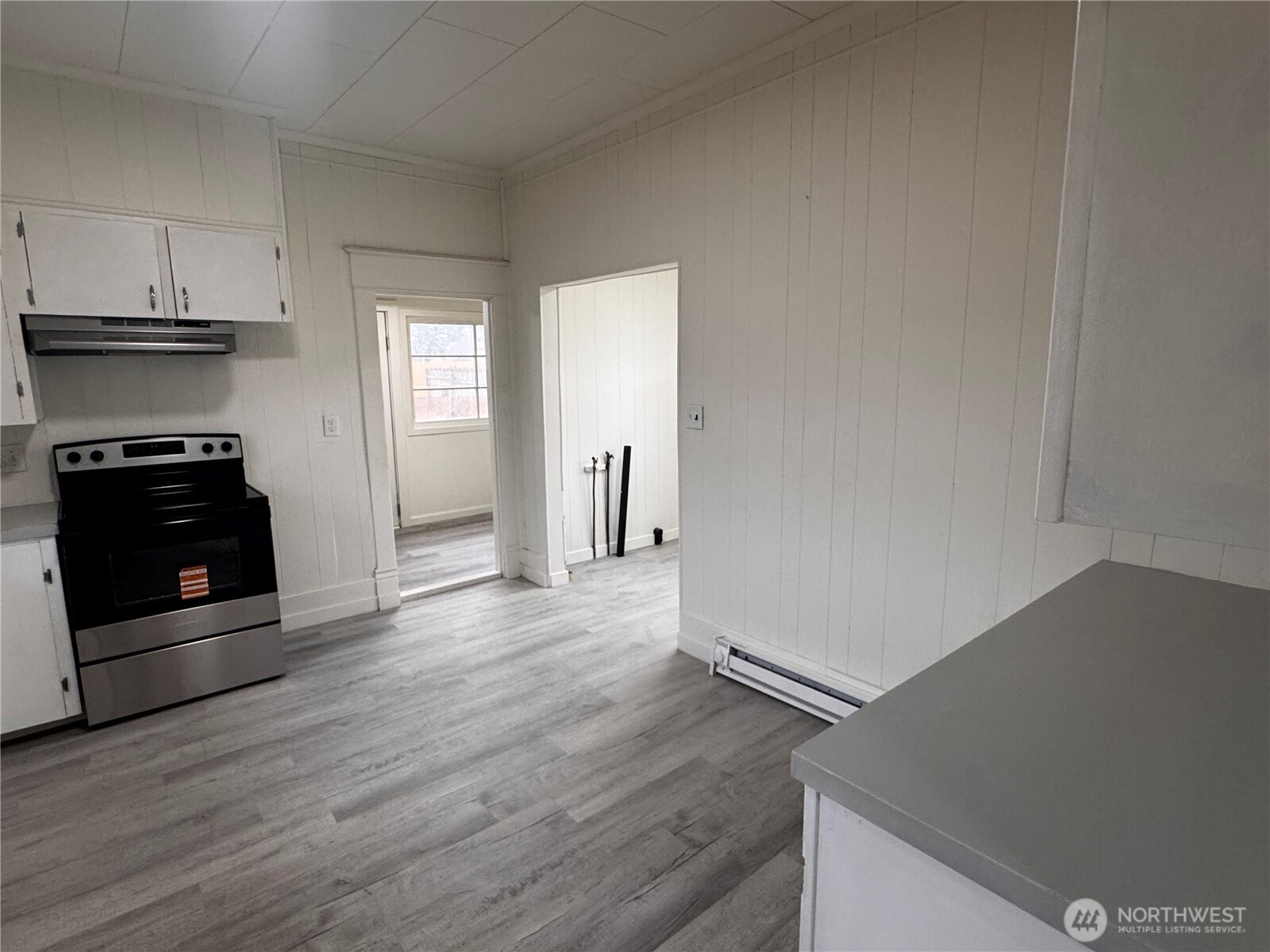 517 Water Street South Bend WA 98586
