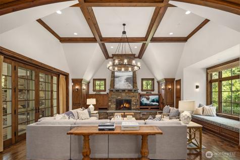 2045 250th Place NE Sammamish WA 98074