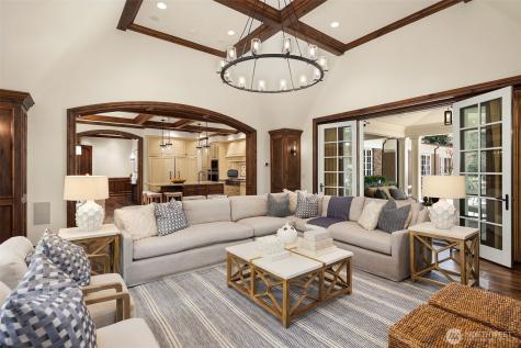 2045 250th Place NE Sammamish WA 98074
