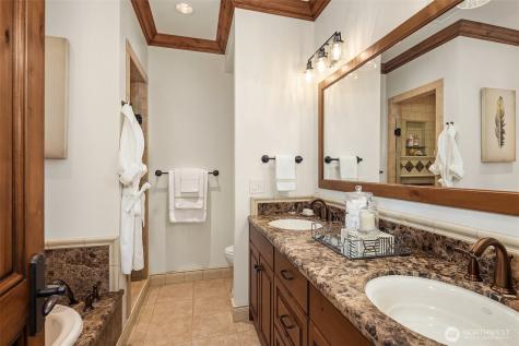 2045 250th Place NE Sammamish WA 98074