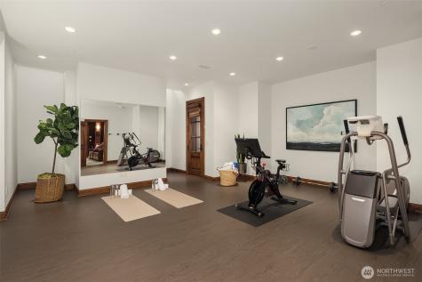 2045 250th Place NE Sammamish WA 98074