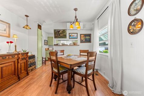 3702 Hunt Street NW Gig Harbor WA 98335