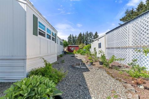 3702 Hunt Street NW Gig Harbor WA 98335