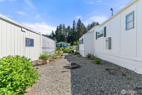 3702 Hunt Street NW Gig Harbor WA 98335